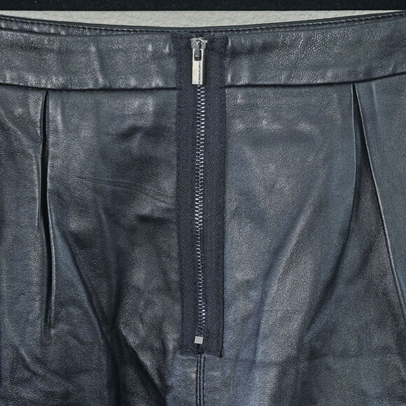 BCBGMaxAzria Women’s Leather Skirt Size Large Black Minimalist Luxe - Picture 8 of 15